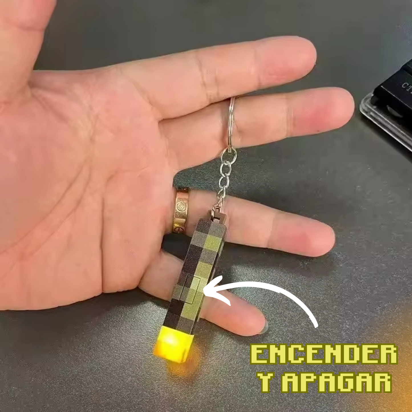 Llavero de Antorcha Brillante ™